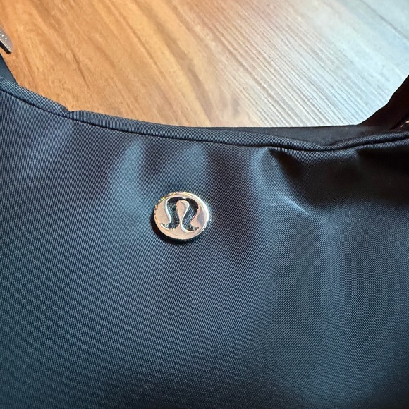 lulu🍋 shoulder bag - Picture 2 of 6